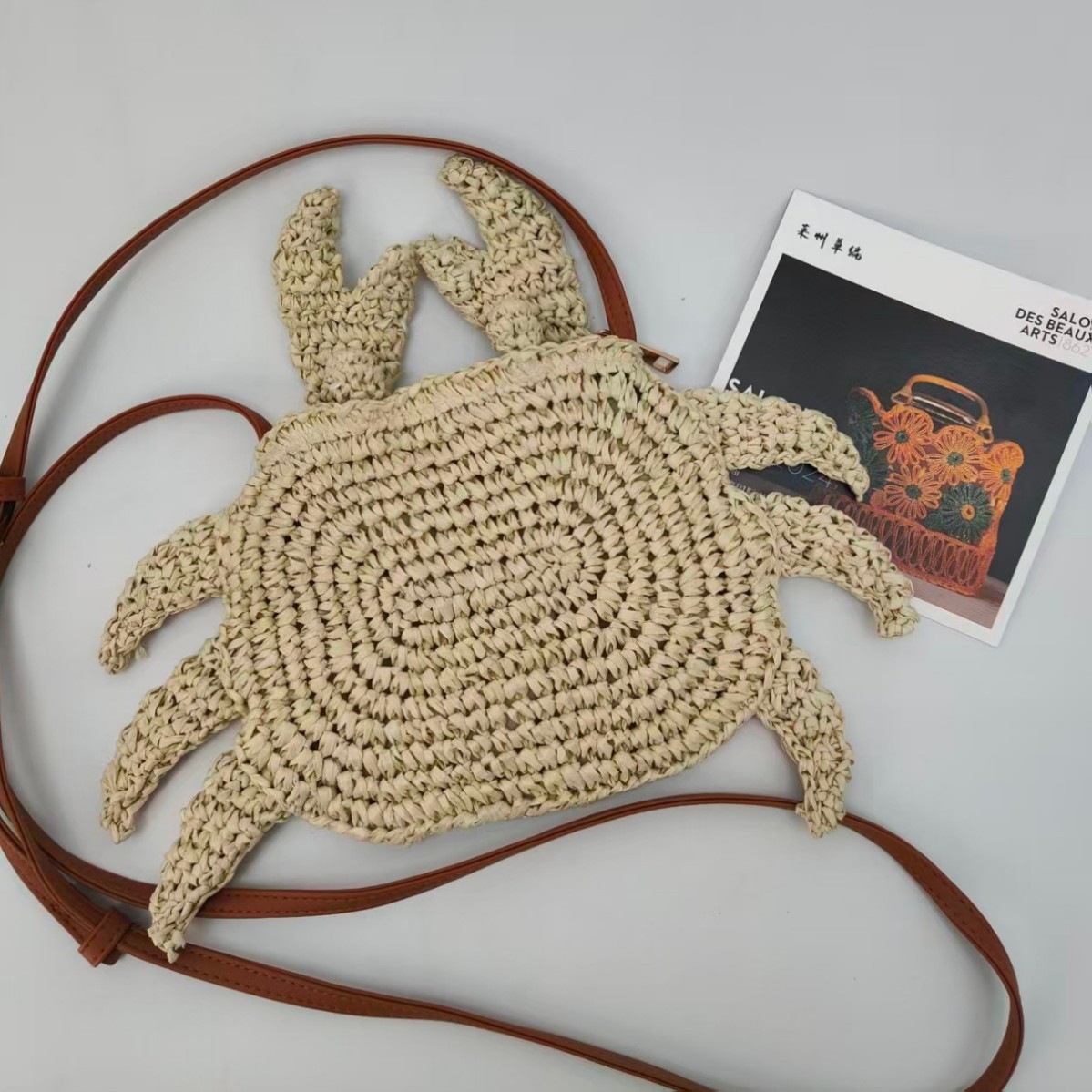 Crochet Market Bag - กระเป๋าโครเชต์สานจากฟาง ลายปูน่ารัก กระเป๋าสะพายข้าง กระเป๋าถือขนาดเล็ก กระเป๋าโท้ทลำลอง กระเป๋าใส่ของสำหรับกิจกรรมกลางแจ้ง