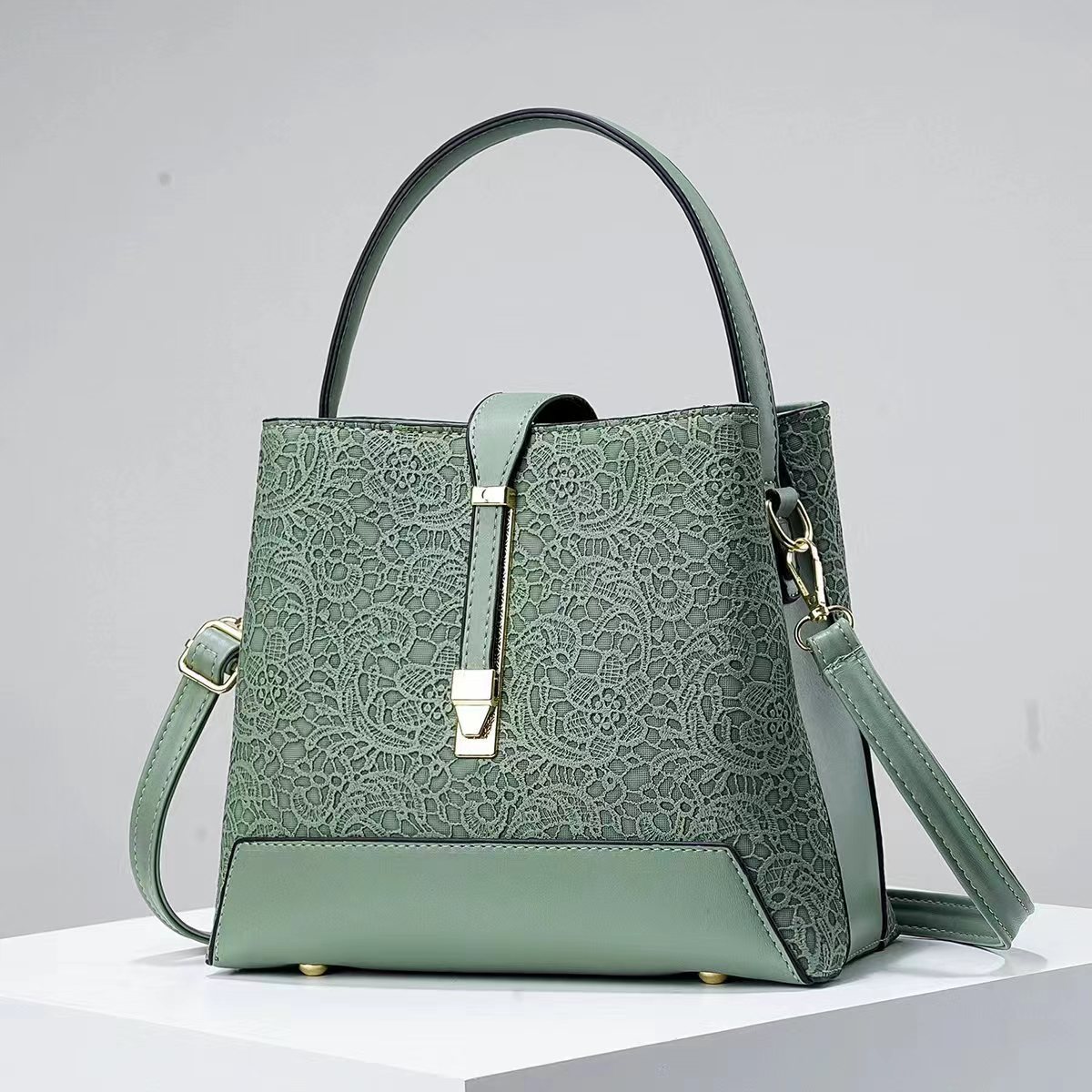 ใหม่หรูหรา Tote กระเป๋าหนัง Cl - Women'S Xl Bags บทวิจารณ์และราคา