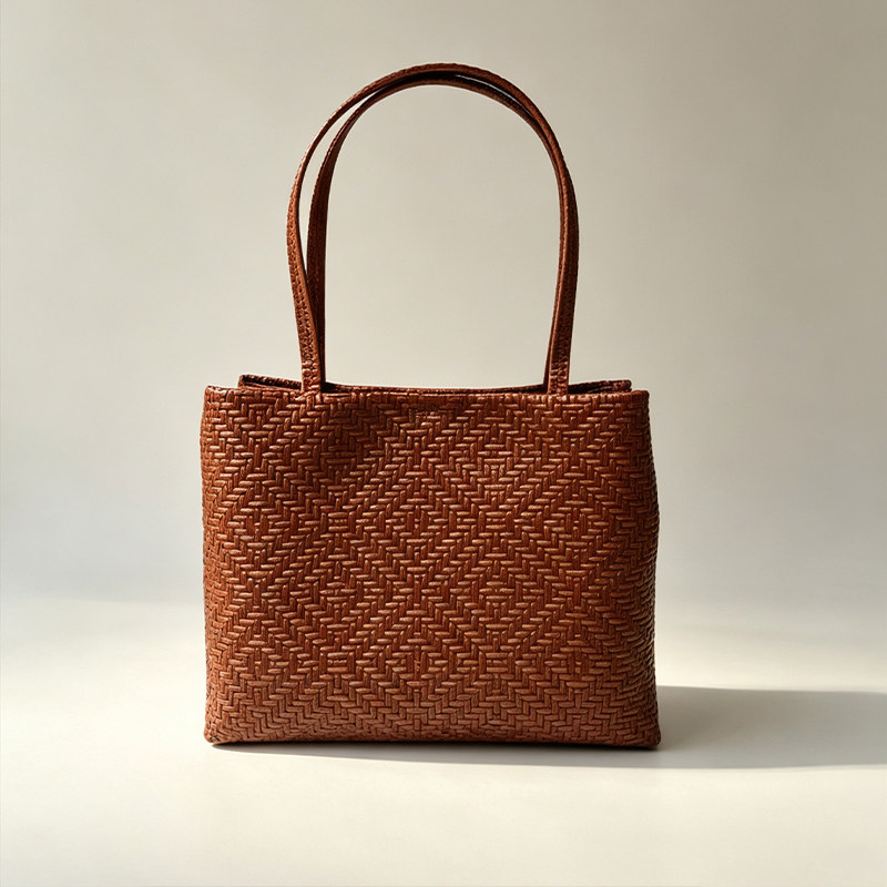 กระเป๋าถือหนังแท้ลายทอเม็ดหนัง - Women'S Work Bags Designer บทวิจารณ์และราคา