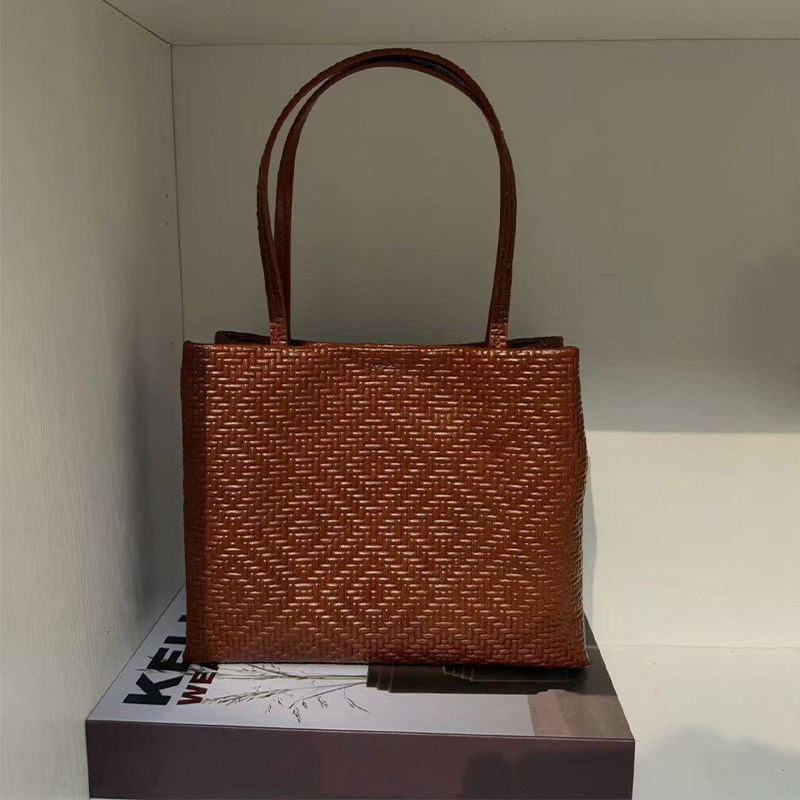 กระเป๋าถือหนังแท้ลายทอเม็ดหนัง - Women'S Work Bags Designer บทวิจารณ์และราคา